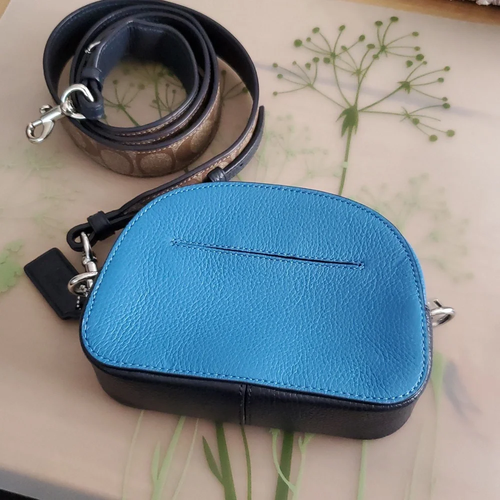 NWT 2021 Coach x Peanuts Mini Bag & Strap - Picture 5 of 12